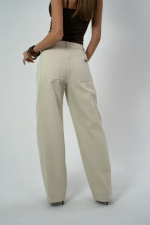 Базовые джинсы прямого кроя с идеальной посадкой