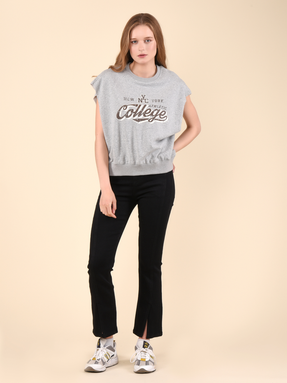 Жилет женский спортивный