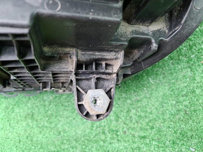 Фара правая Mercedes GLE V167 (2018-2024) LED