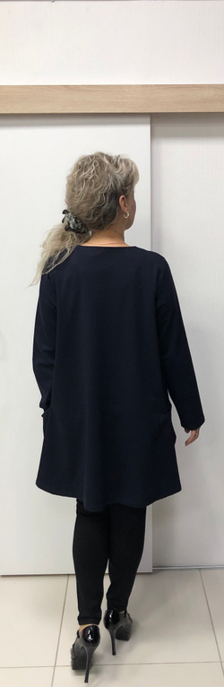 Темно-синяя туника расклешенная к низу