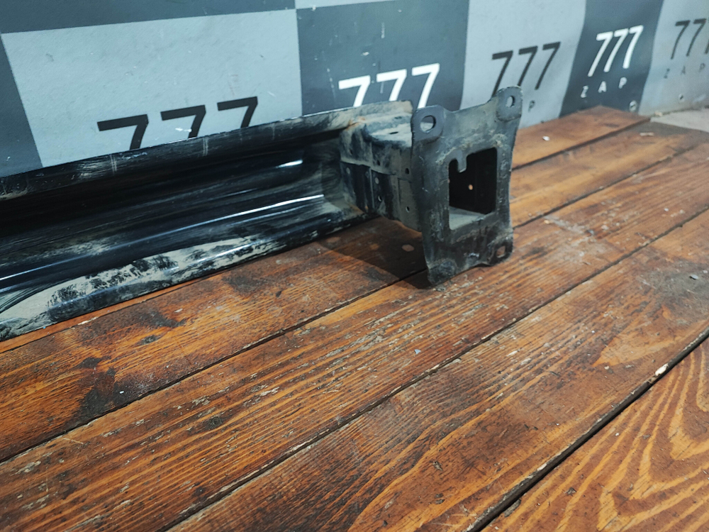 Усилитель заднего бампера Skoda Octavia 3 (A7) 13-20 Б/У Оригинал 5E5807305