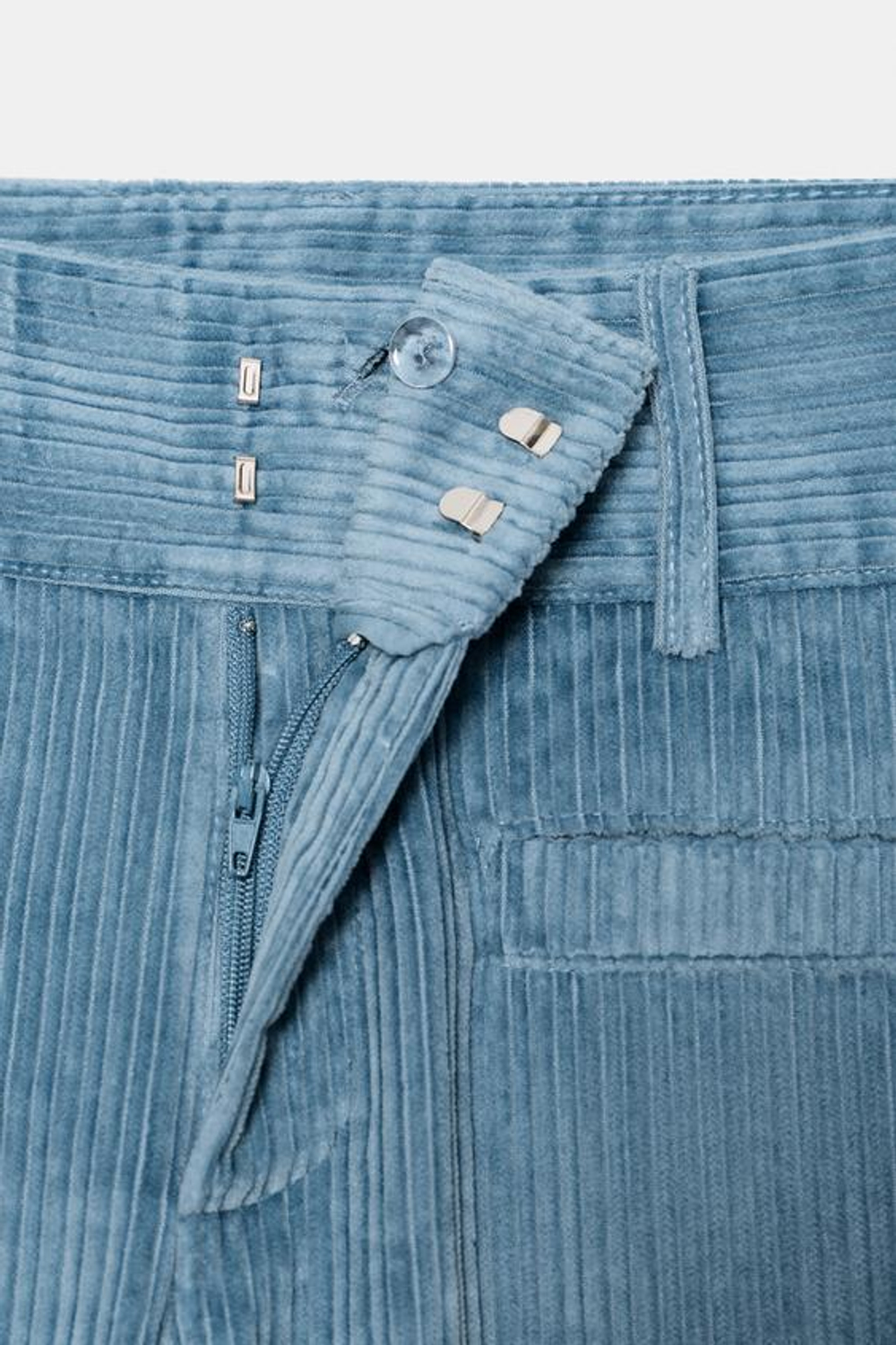 ZARA РАСКЛЕШЕННЫЕ БРЮКИ ИЗ ВЕЛЬВЕТА, ЛИНЯЛЫЙ ГОЛУБОЙ