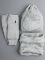 Шапка зимняя для девочки со снудом и митенками