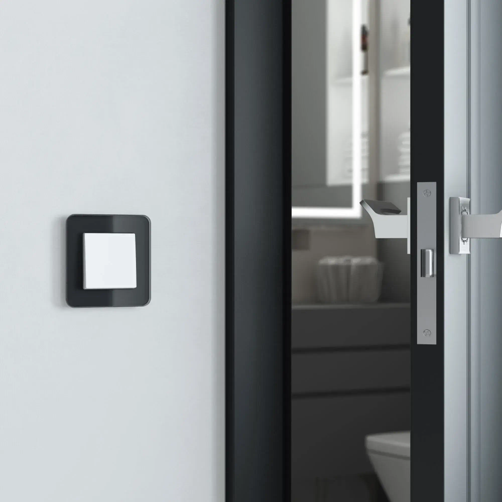 Рамка из стекла на 1 пост Elite черный W0012448