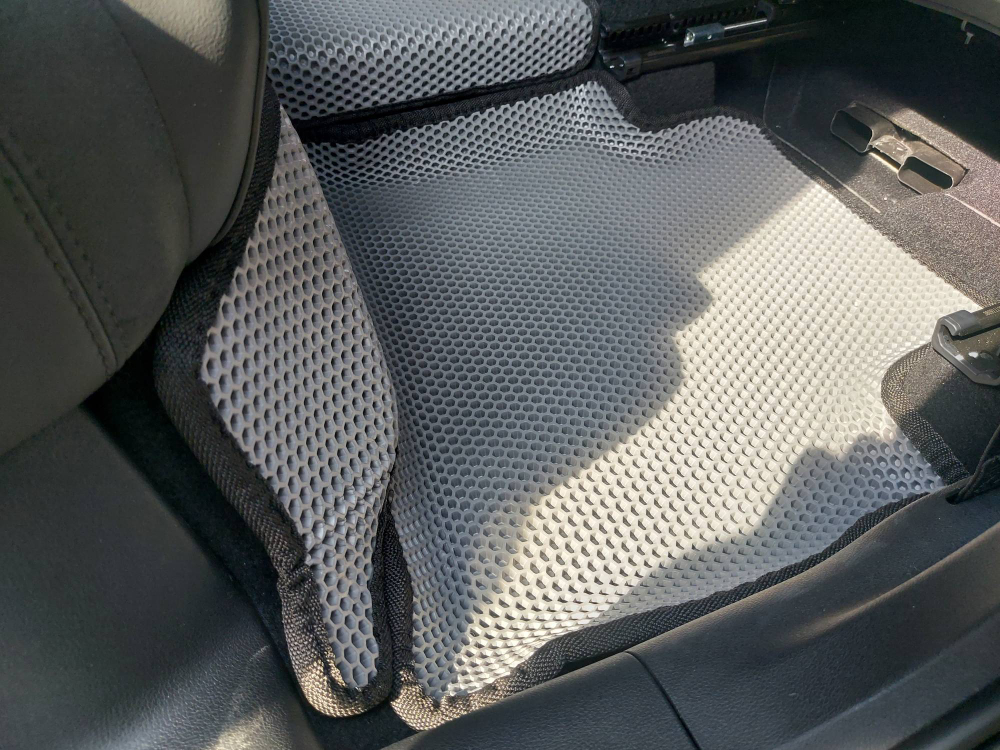 Автоковрики EVA для Geely Tugella (2019-2024)