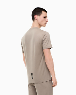 Футболка мужская EA7