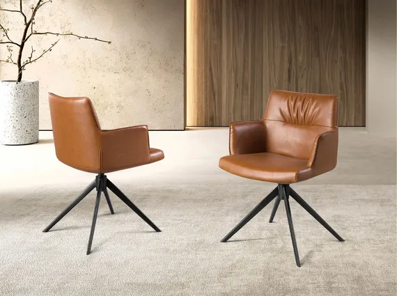 Вращающееся кресло 4193 из экокожи коньячно-коричневого цвета,