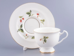 Чашка с блюдцем чайная форма Айседора рисунок Земляника, арт. 81.27540.00.1