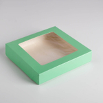Упаковка с окном ЗЕЛЕНАЯ 20*20*4 см
