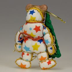 Ёлочная игрушка Медвежонок двухцветный с ёлкой