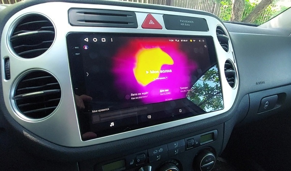 Магнитола для Volkswagen Tiguan 1 2007-2016, Golf Plus (рамка 9 серебро, любая кнопка) - Teyes CC3-2K QLed Android 10, ТОП процессор, SIM-слот, 4G CarPlay