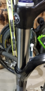 Вилка SR Suntour XCM 26"