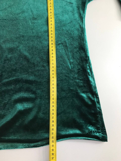 Блузка бархатистая, визуально на 50 размер