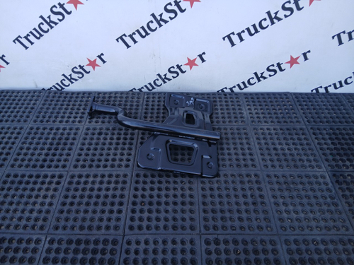 Кронштейн крыла задний правый 2022г