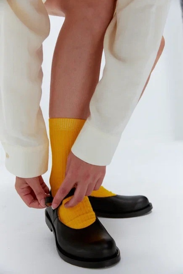 Носки из хлопка жёлтого цвета
