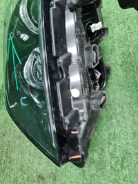 Битая Фара левая Genesis G80 (2016-2020) LED