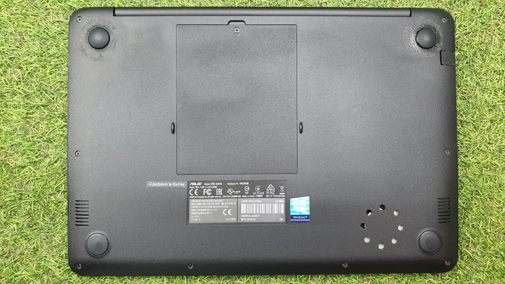 Ноутбук ASUS E402WA-GA002T 90NB0HC3-M02120