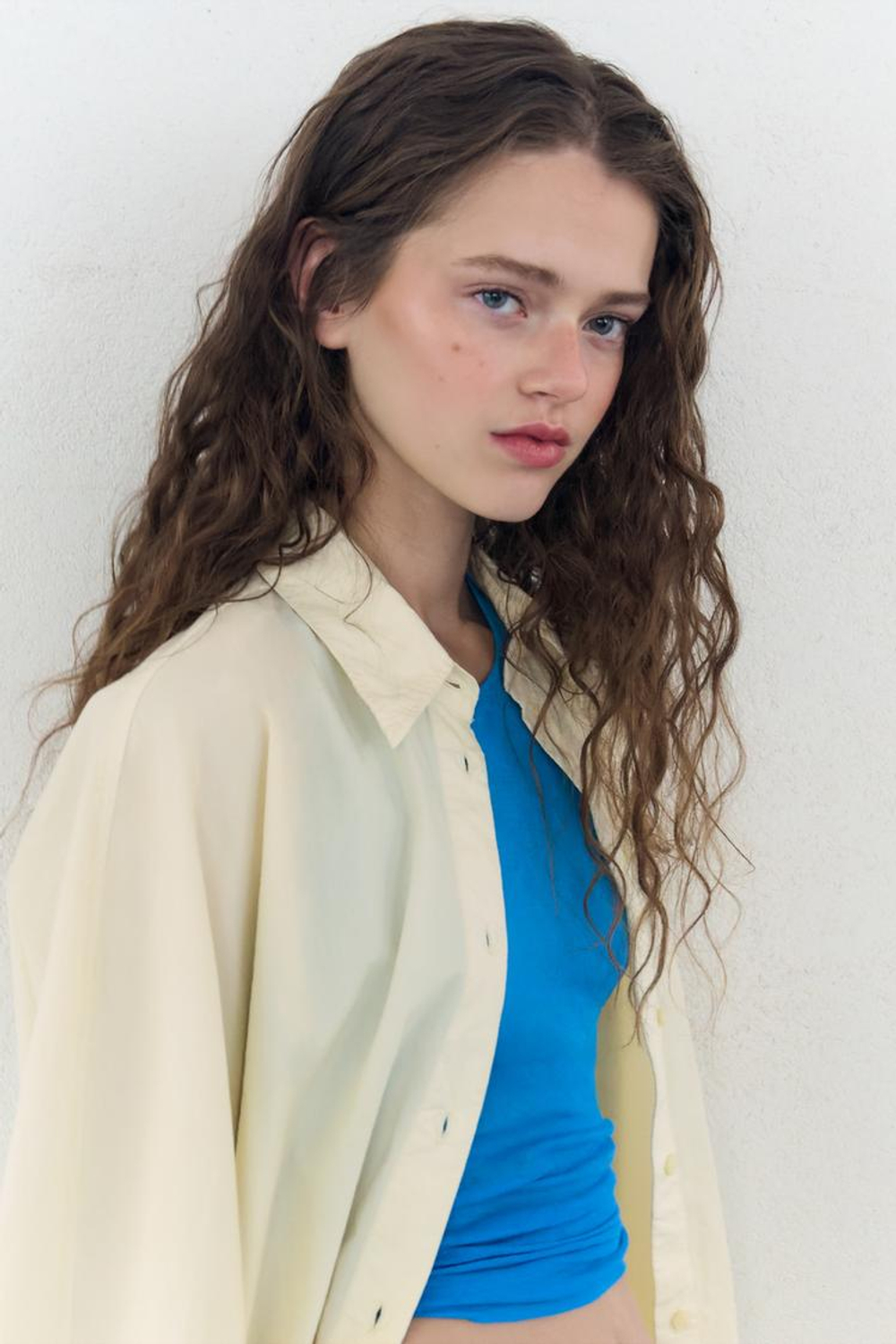 ZARA РУБАШКА ОВЕРСАЙЗ ИЗ ПОПЛИНА, СВЕТЛО-ЖЕЛТЫЙ