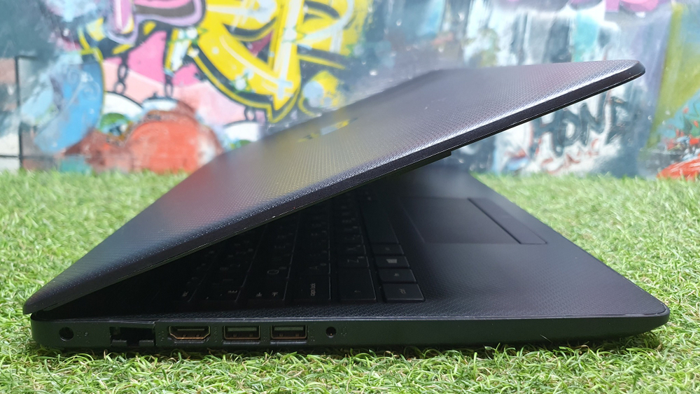 Ноутбук HP A9/8Gb/R7 440M 2Gb