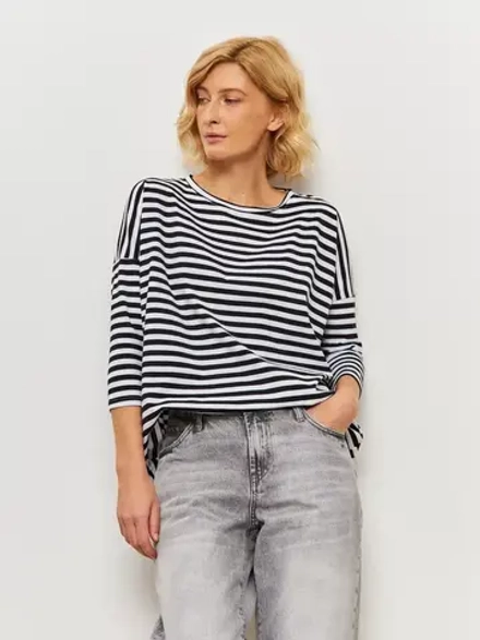 Лонгслив тельняшка оверсайз с рукавом 3/4