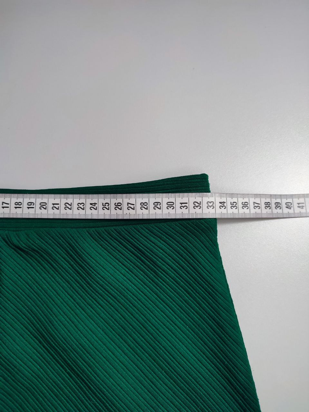 Юбка H&M из вискозы 42 размер