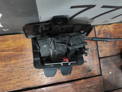 Замок крышки багажника Geely Atlas Pro, Tugella  Б/У Оригинал 5062027300