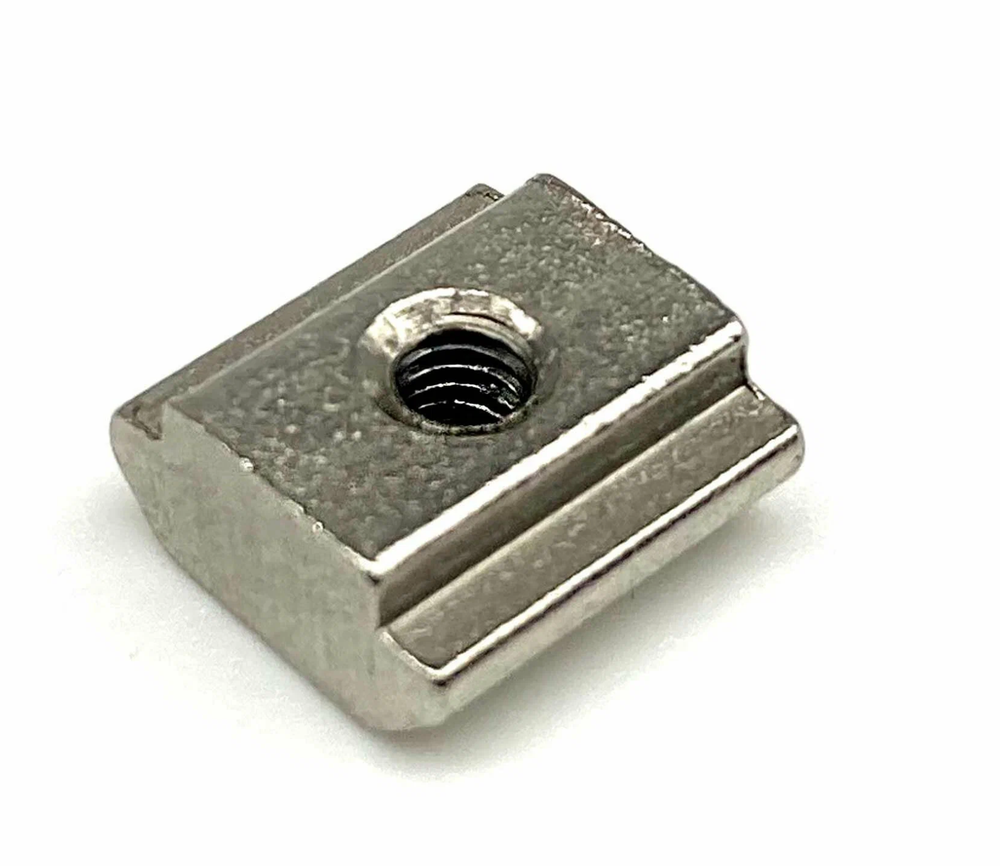 Сухарь пазовый (паз 6 мм, винт М4)