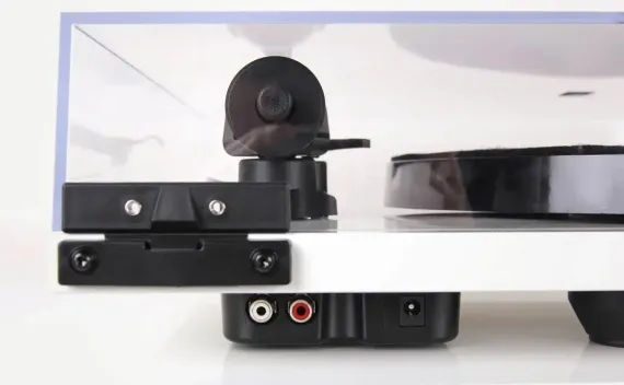 Rega Planar 1 Plus Matte White