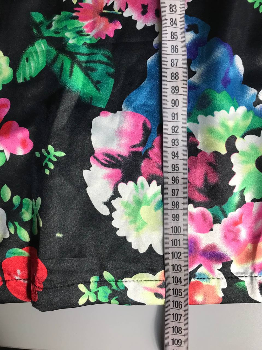 Платье с цветочным принтом 42 размер