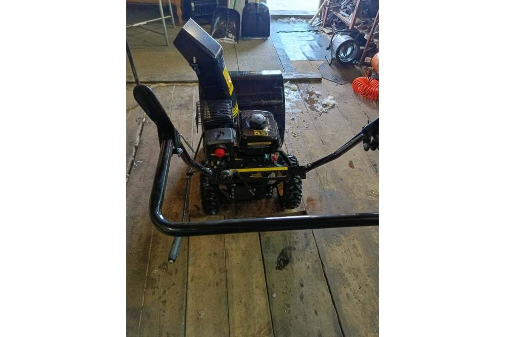 Снегоуборщик Champion ST656