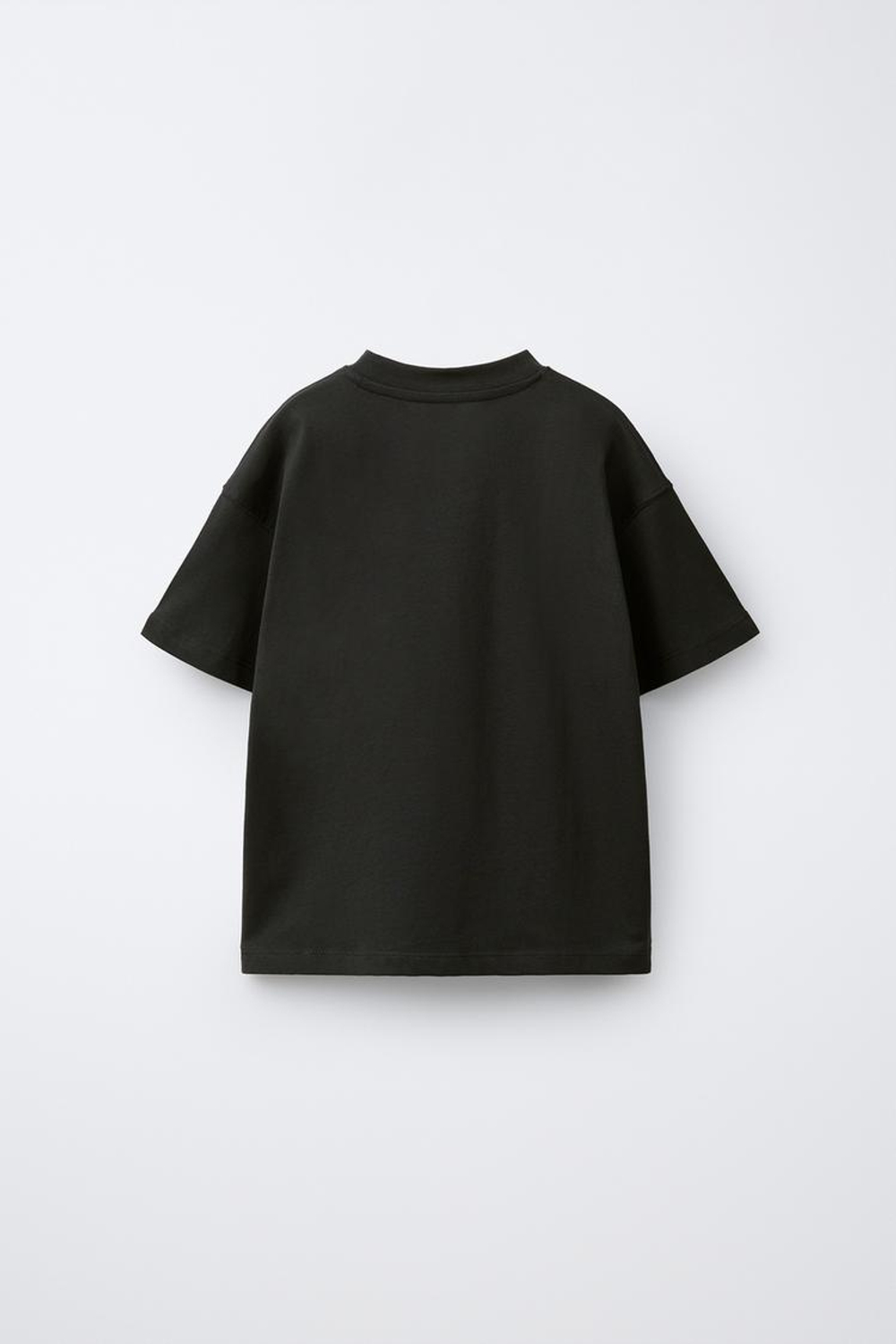 ZARA ФУТБОЛКА С НЕОНОВОЙ НАДПИСЬЮ, ТЕМНЫЙ АНТРАЦИТ