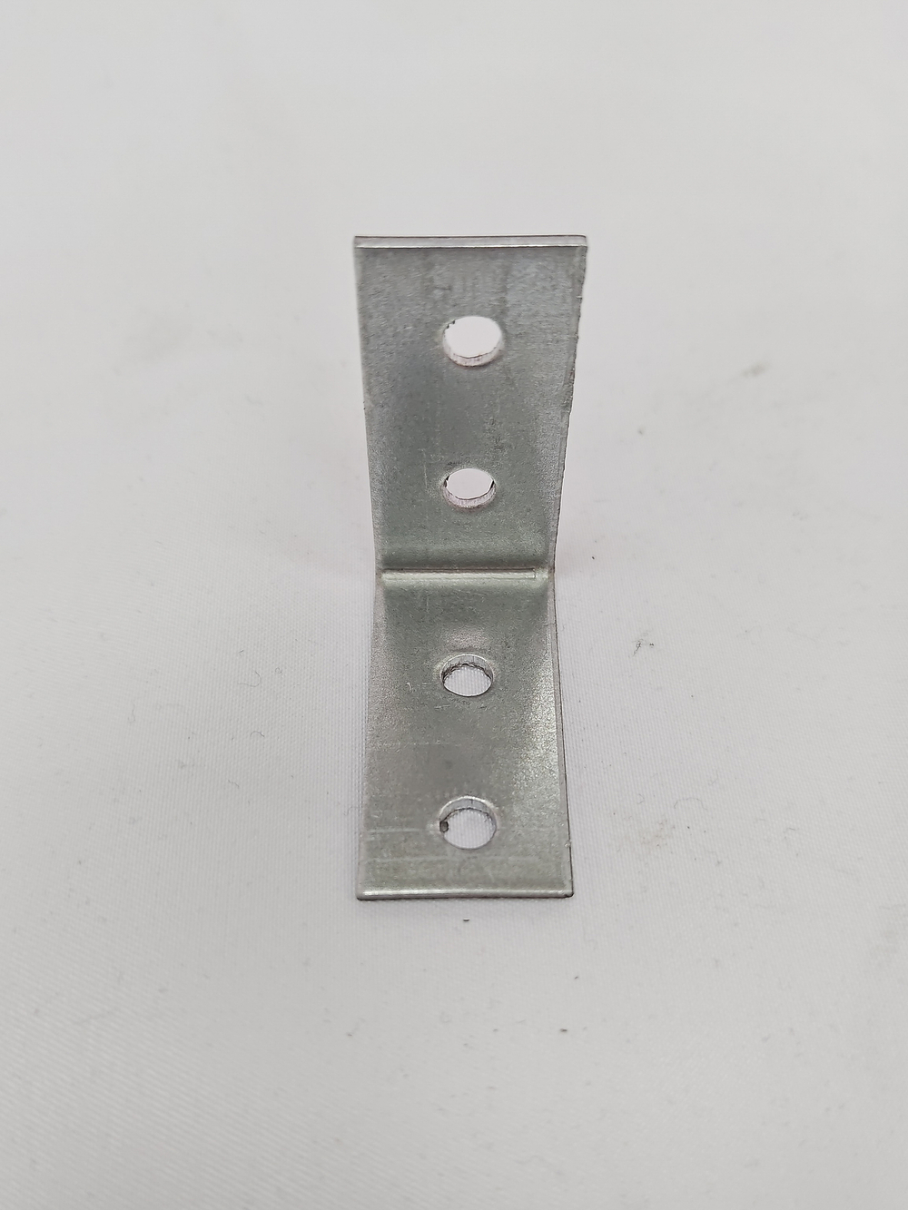 40х40х20 ОЦ. Крепежный уголок равносторонний (25 шт)