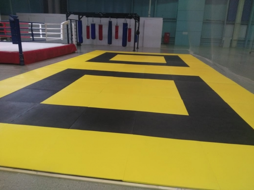 Будо-мат (татами) BABYPUZZ (1 плита 100x100x4см, 1кв.м./уп) "Желтый"