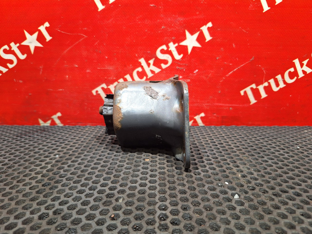 Кронштейн ящика акб 2018г.