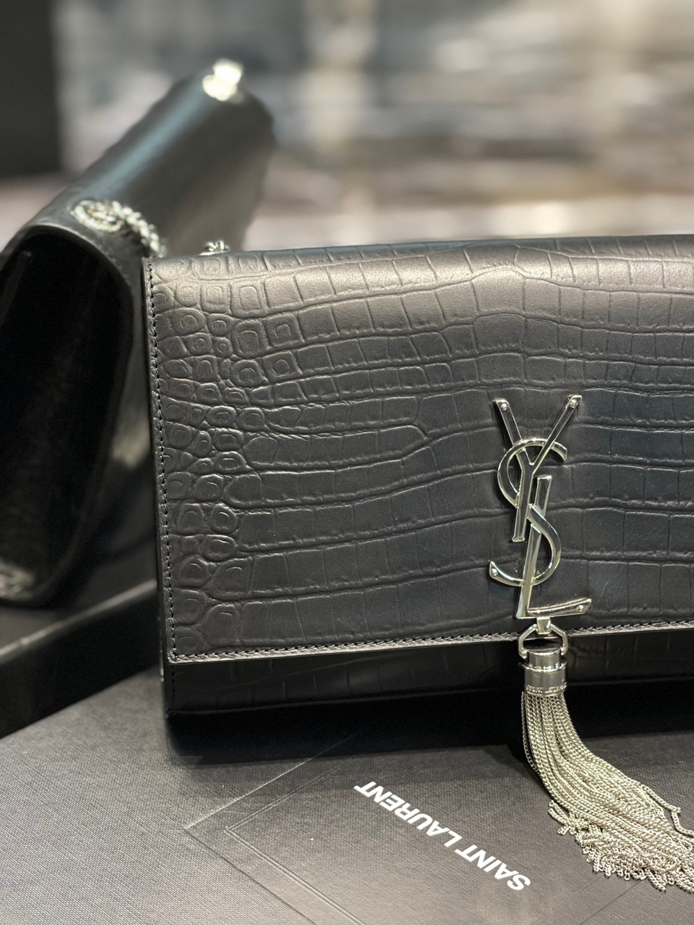 Saint Laurent Kate Medium Bag 24 cm