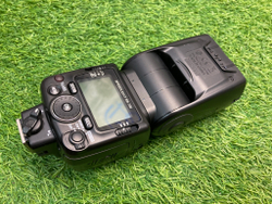 Nikon Speedlight SB-700