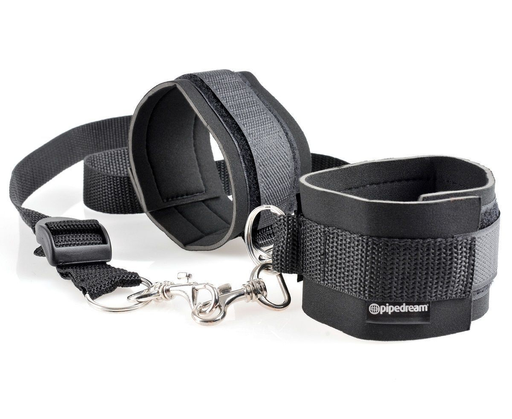 Набор для бондажа Cuff And Tether Set (Цвет: черный)