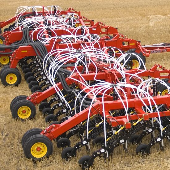 Зап части на технику и сельхозмашины BOURGAULT