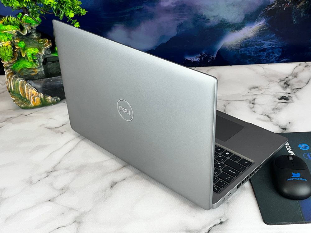 Dell Precision 3581 15.6" 1920*1080 FHD IPS, Intel Core I7-13800H, RTX A1000 6Gb, Win 11 pro, серый