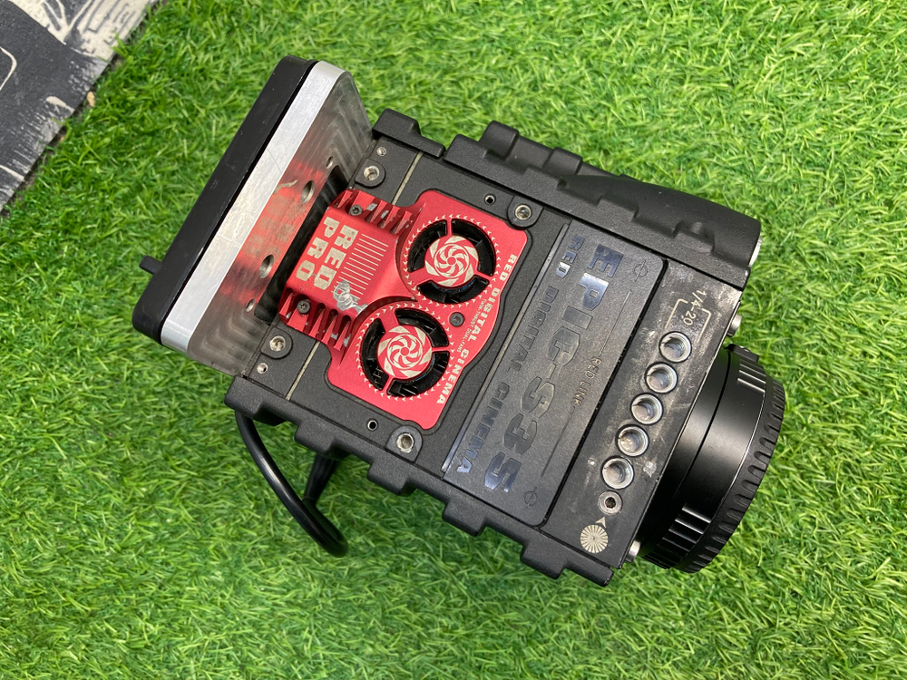 RED Epic Dragon 6 Canon EF