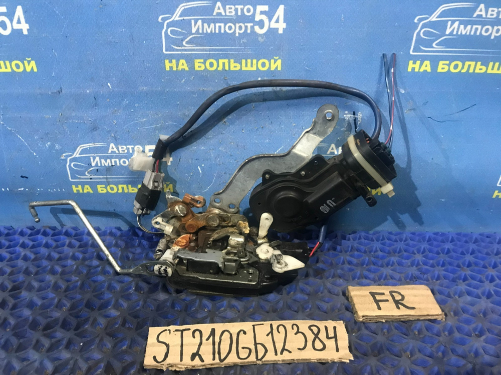 Замок двери передней правой TOYOTA CALDINA 1997-2002