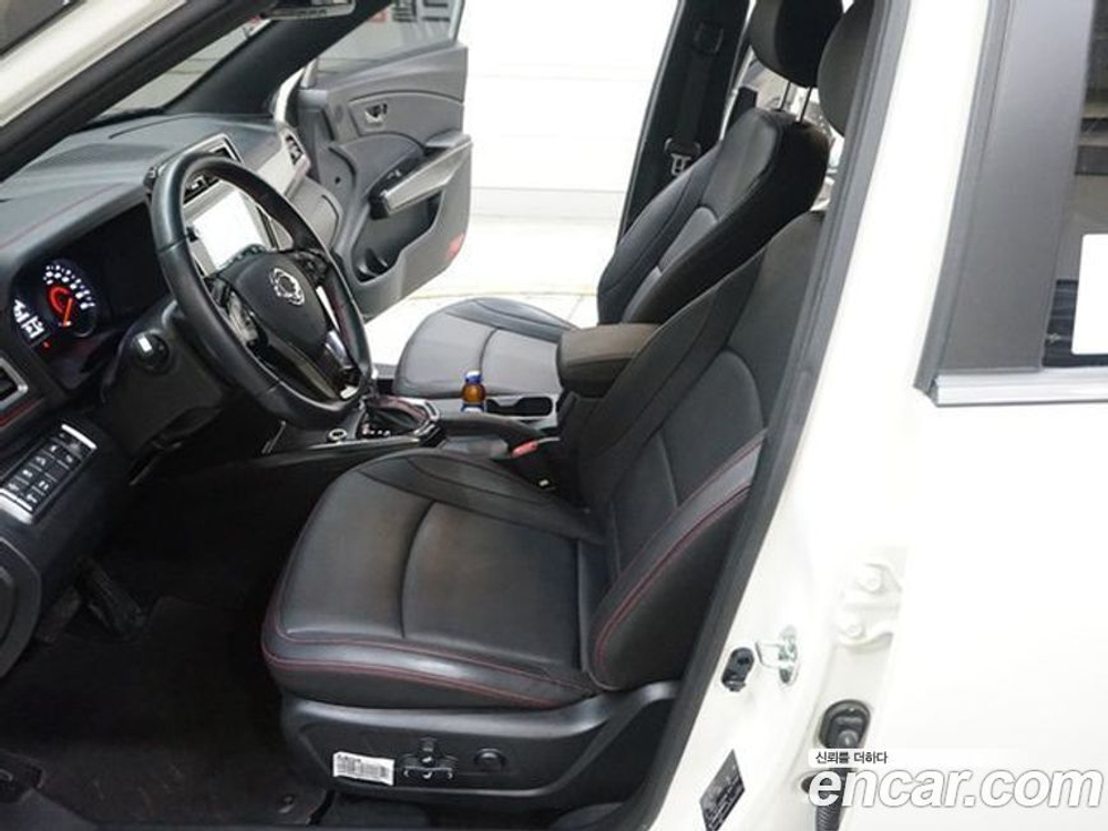 KG Mobility (Ssangyong) Very New Tivoli Бензин 1.5 2WD (09.2020)