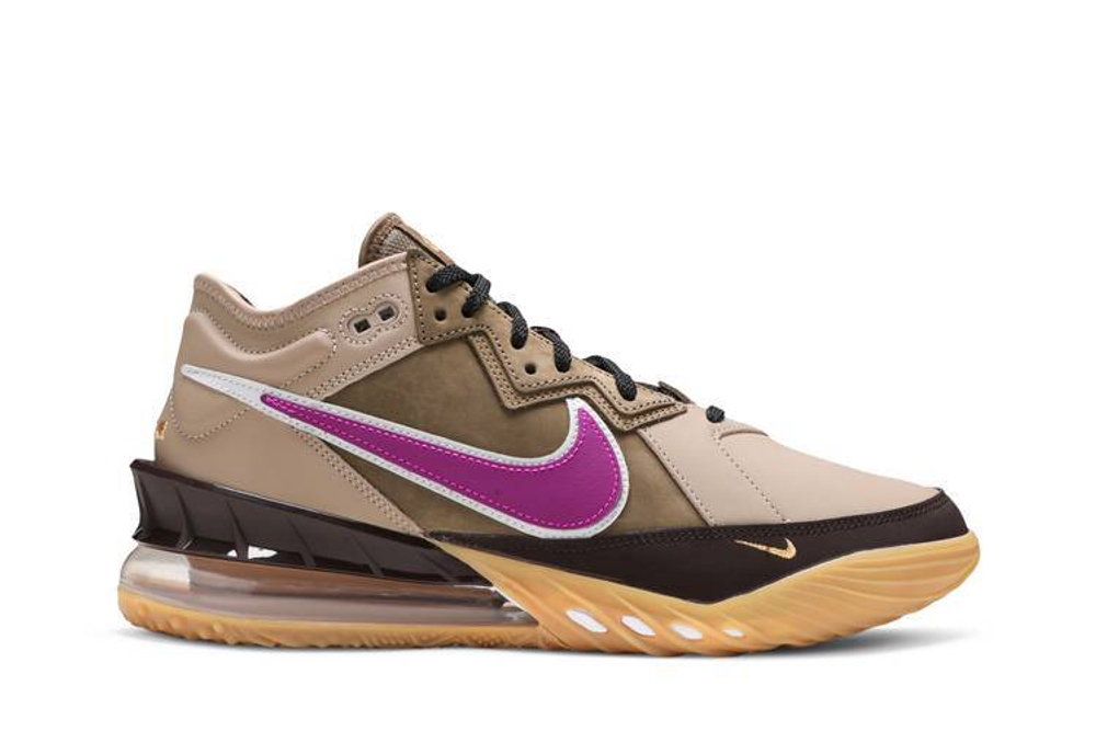 Кроссовки Nike Lebron 18