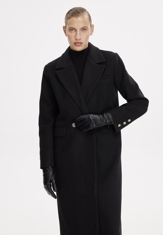 Пальто макси с золотыми пуговицами