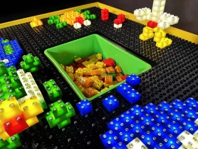 Интерактивный стол со светящимся конструктором