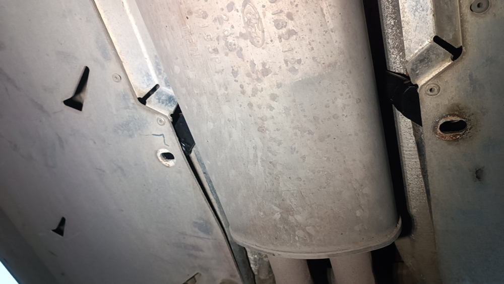 Распорка средняя нижняя под двойной выхлоп Ford Explorer 5 (ПОД ЗАКАЗ)