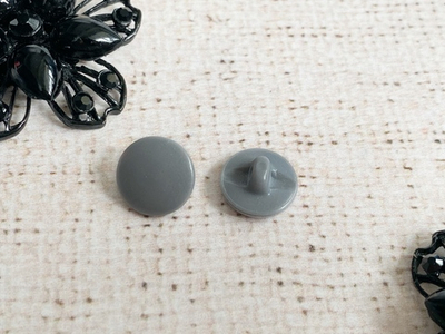 Пуговицы аминопласт, на ножке, d 14 мм