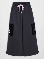 Спортивный костюм для девочки в школу