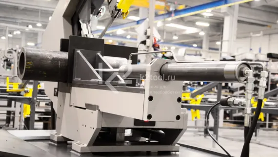 Полуавтоматический ленточнопильный станок Bomar Transverse 610.440 DGH