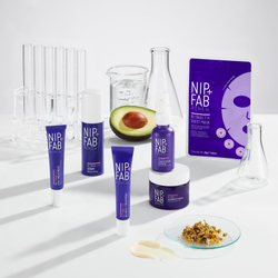 NIP+FAB Retinol Fix Extreme - сыворотка для лица на ночь /   50  ml  / GTIN 5056217803151